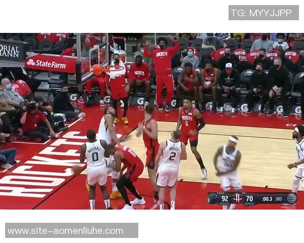 勇士与火箭激战全场精彩集锦回顾篮球盛宴的巅峰对决